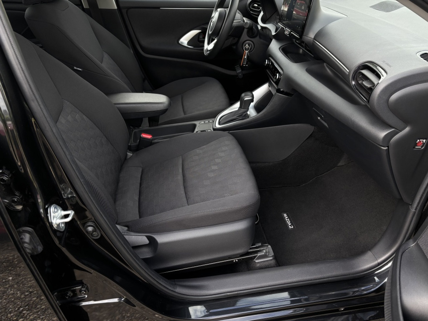 Foto van Mazda Mazda2 Hybrid
