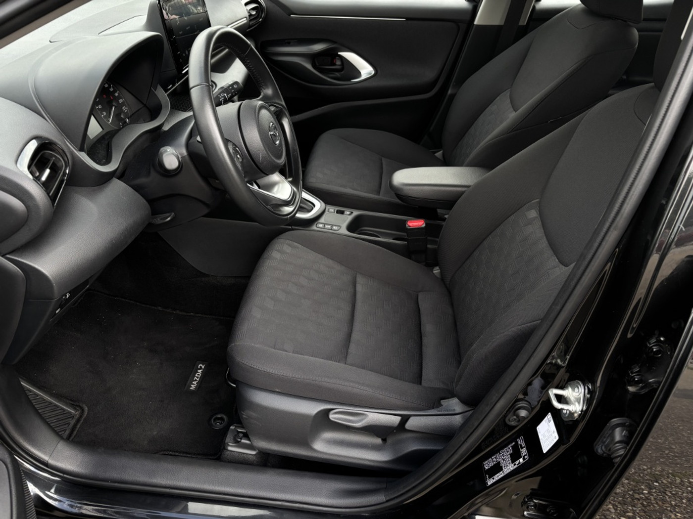 Foto van Mazda Mazda2 Hybrid