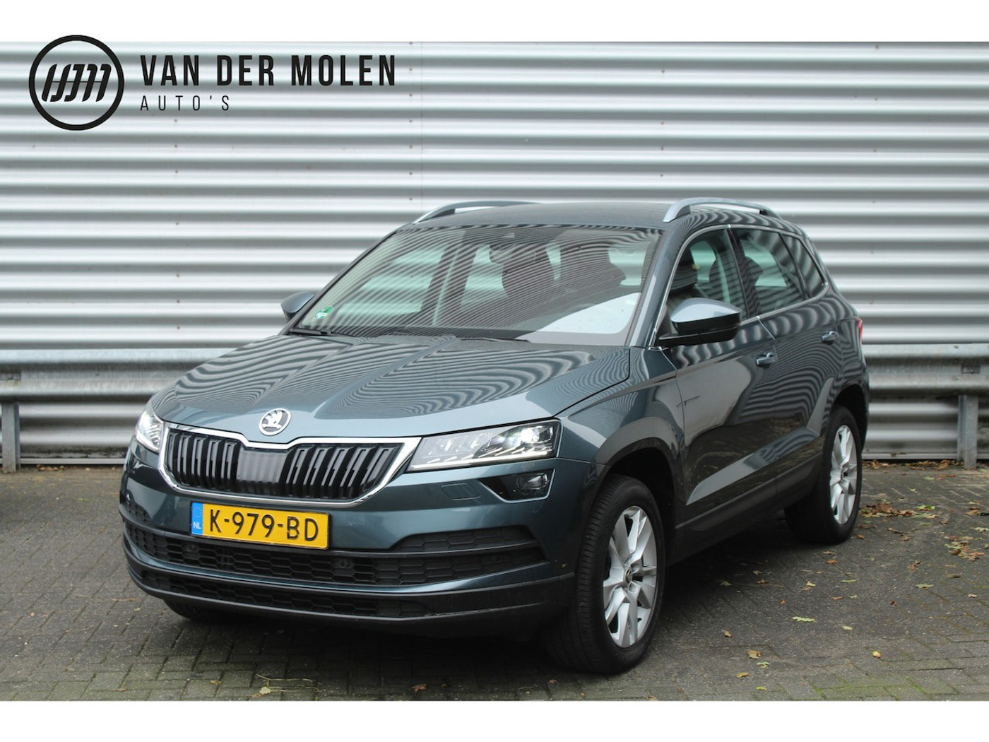 Skoda Karoq 1.5 TSI 150pk Business Edition Plus NL-Auto NAP 2020 - voorkant