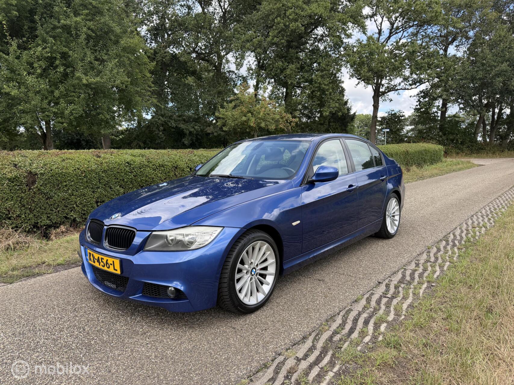 BMW 3er Reihe 318i Business Line M Sport 2010 Facelift 2010 - voorkant