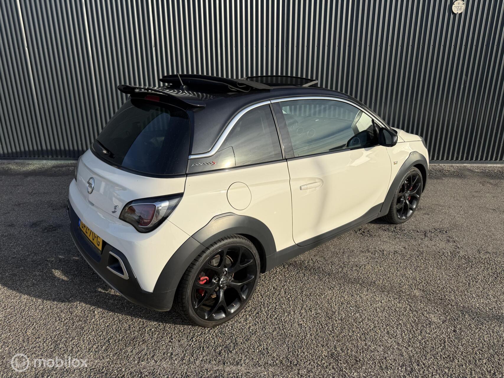 Foto van Opel Adam