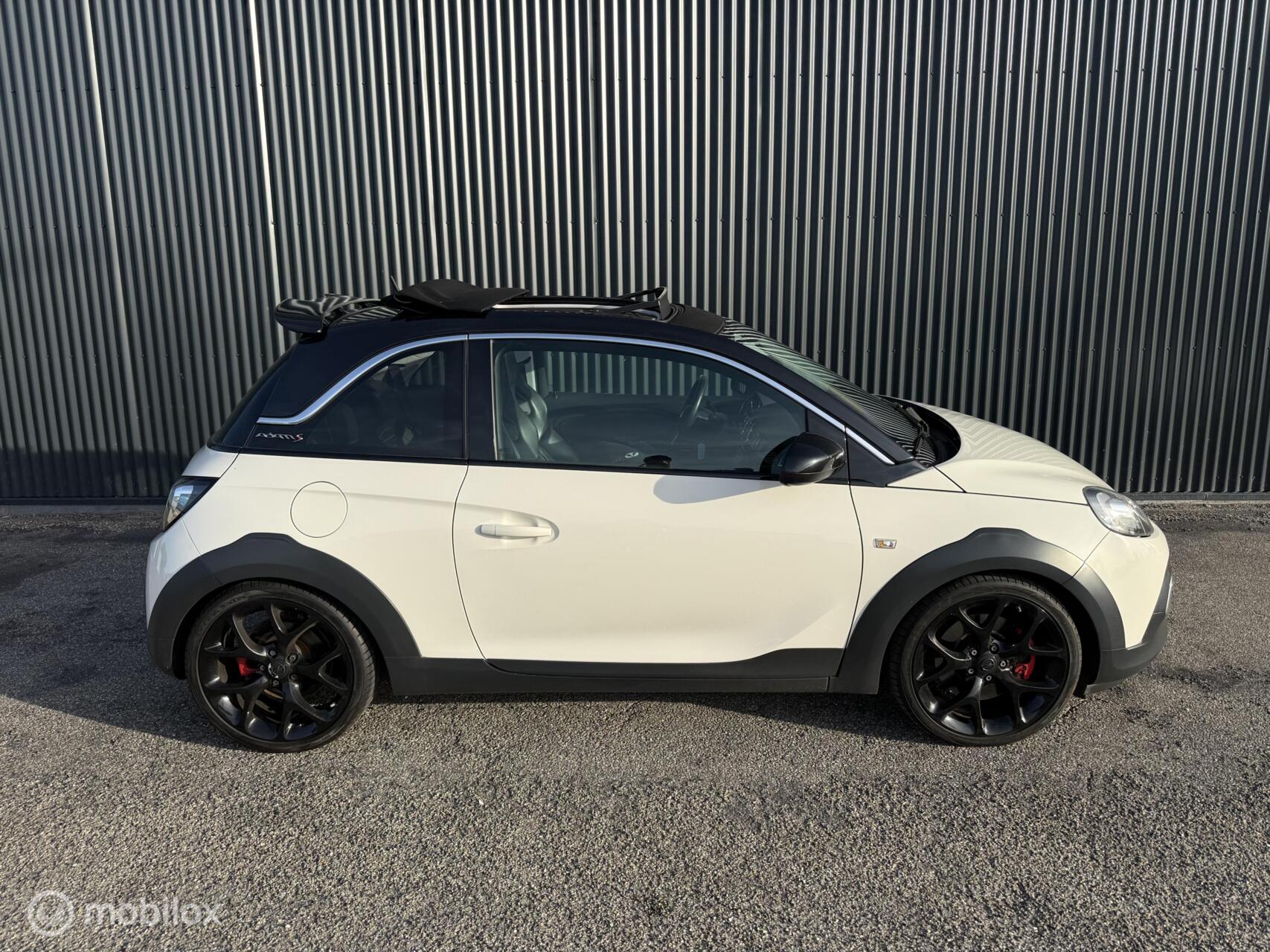 Foto van Opel Adam