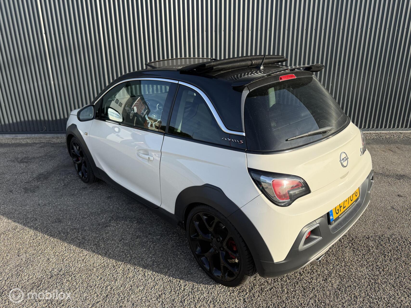 Foto van Opel Adam