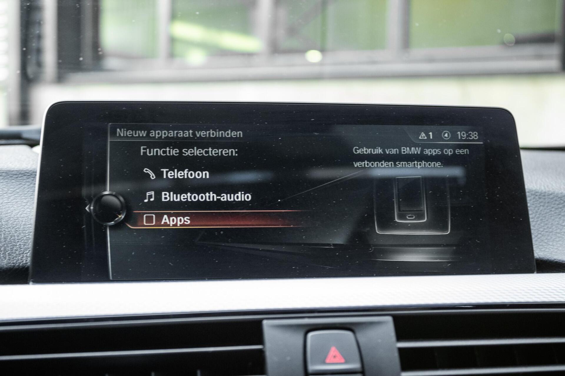 Foto van BMW 330e Iperformance