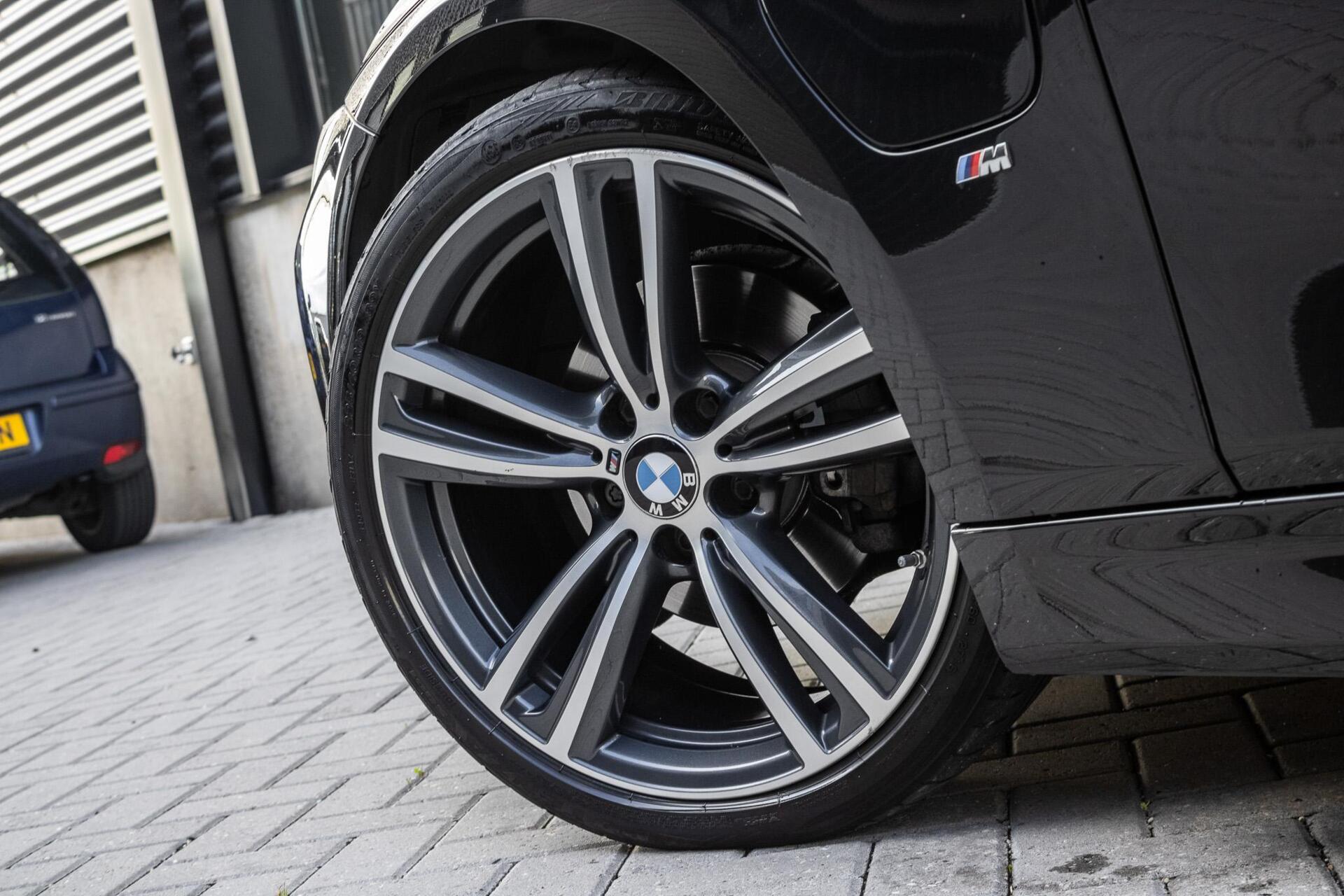 Foto van BMW 330e Iperformance