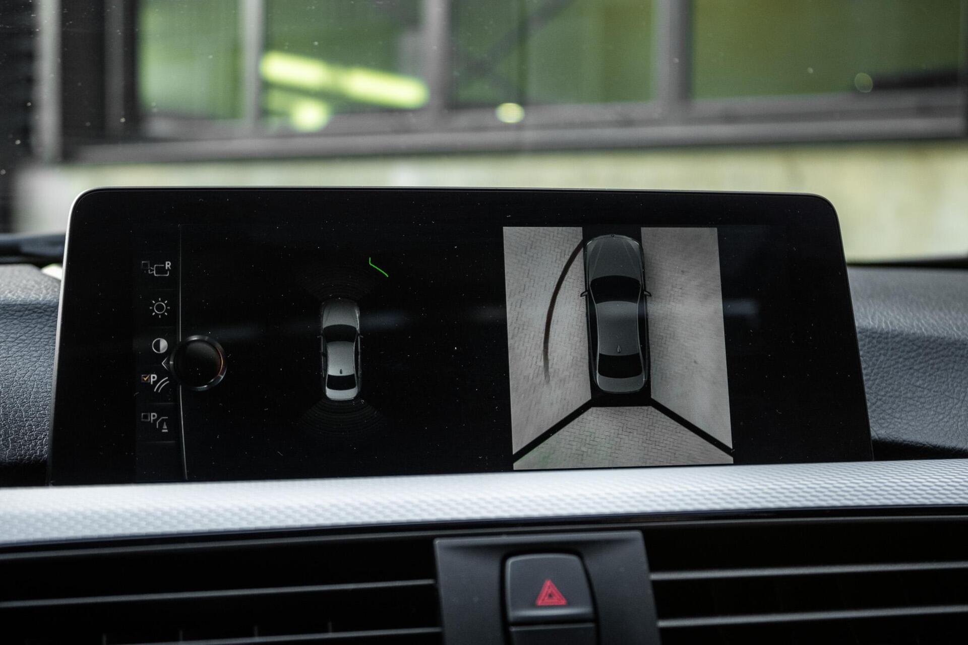 Foto van BMW 330e Iperformance