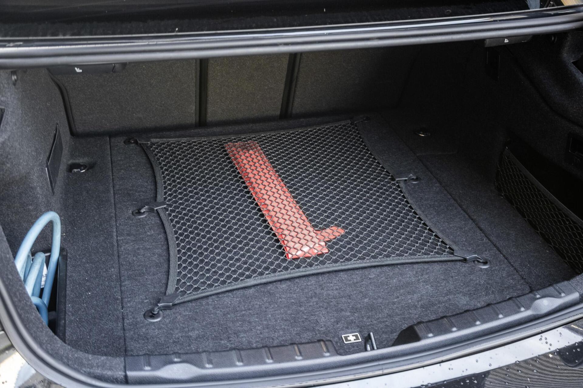 Foto van BMW 330e Iperformance