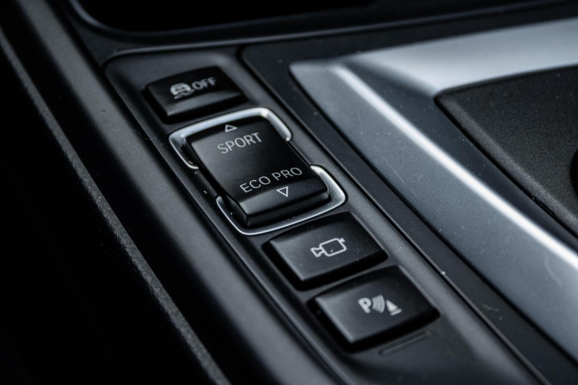 Foto van BMW 330e Iperformance