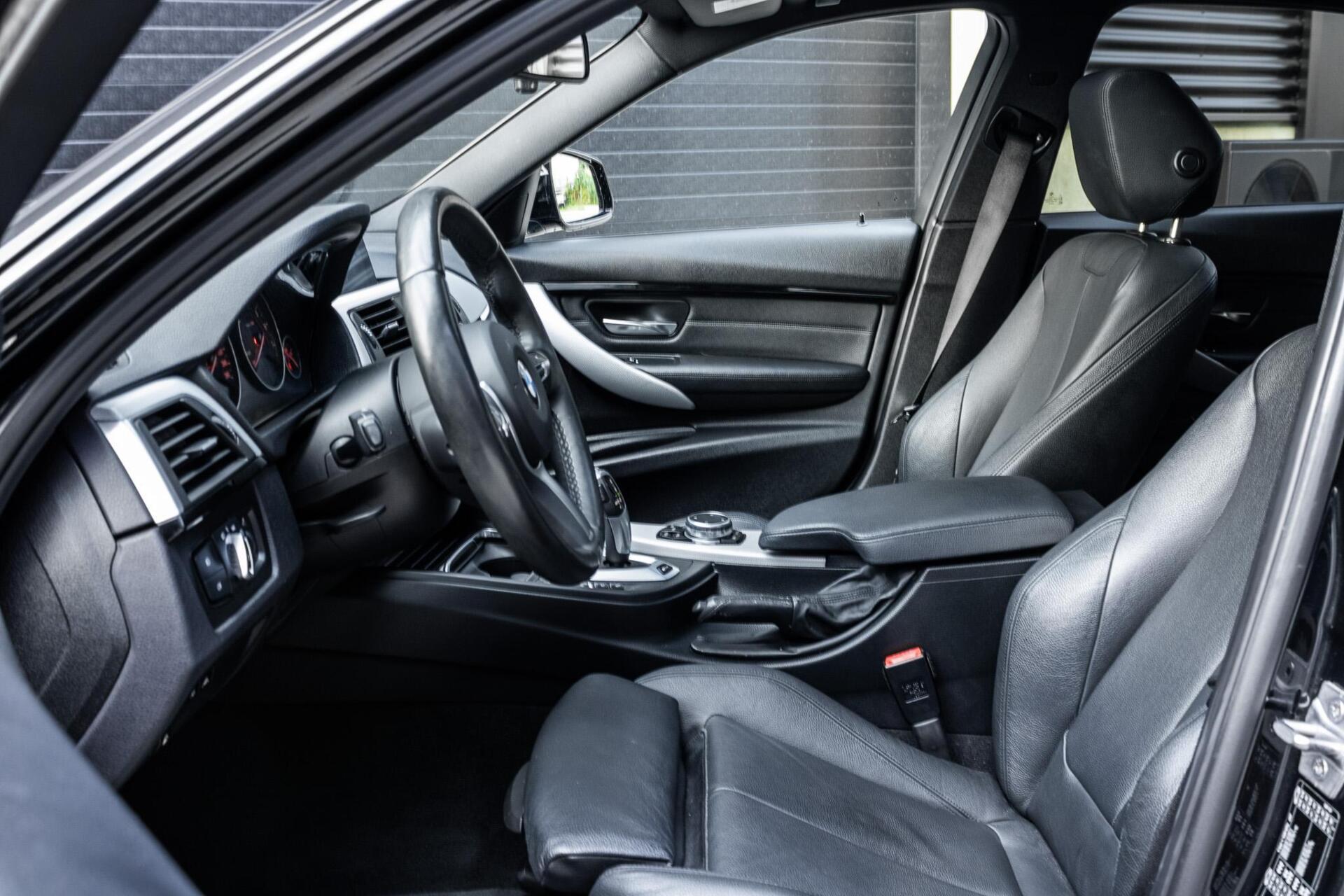 Foto van BMW 330e Iperformance