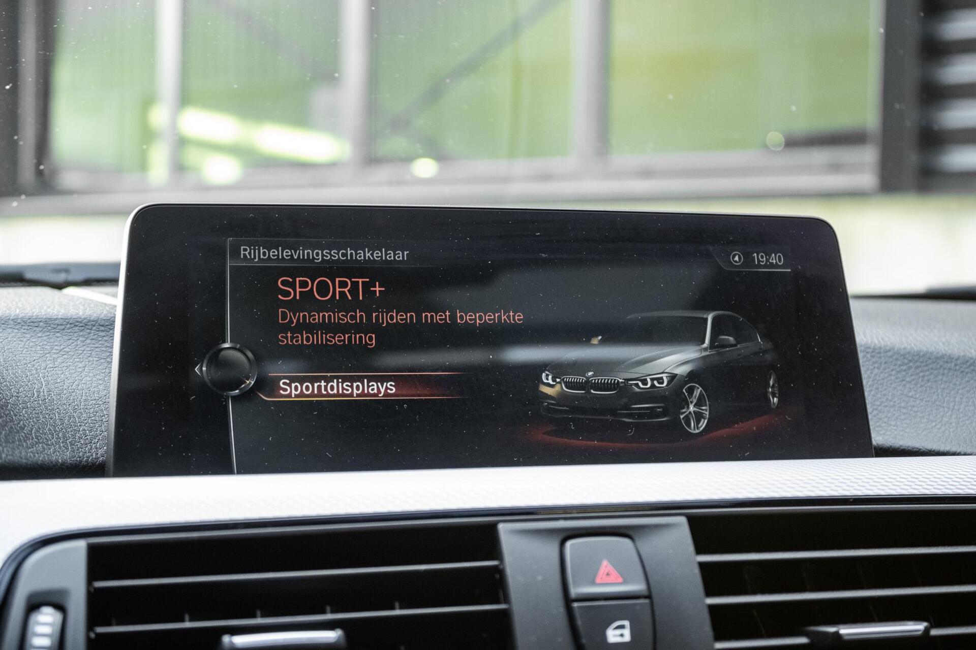 Foto van BMW 330e Iperformance