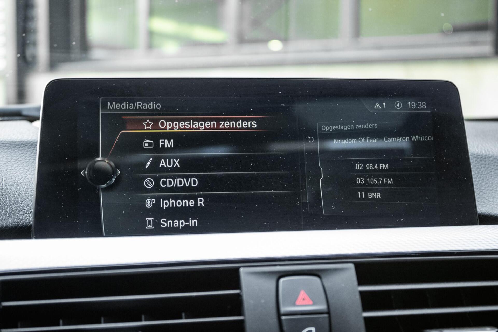 Foto van BMW 330e Iperformance