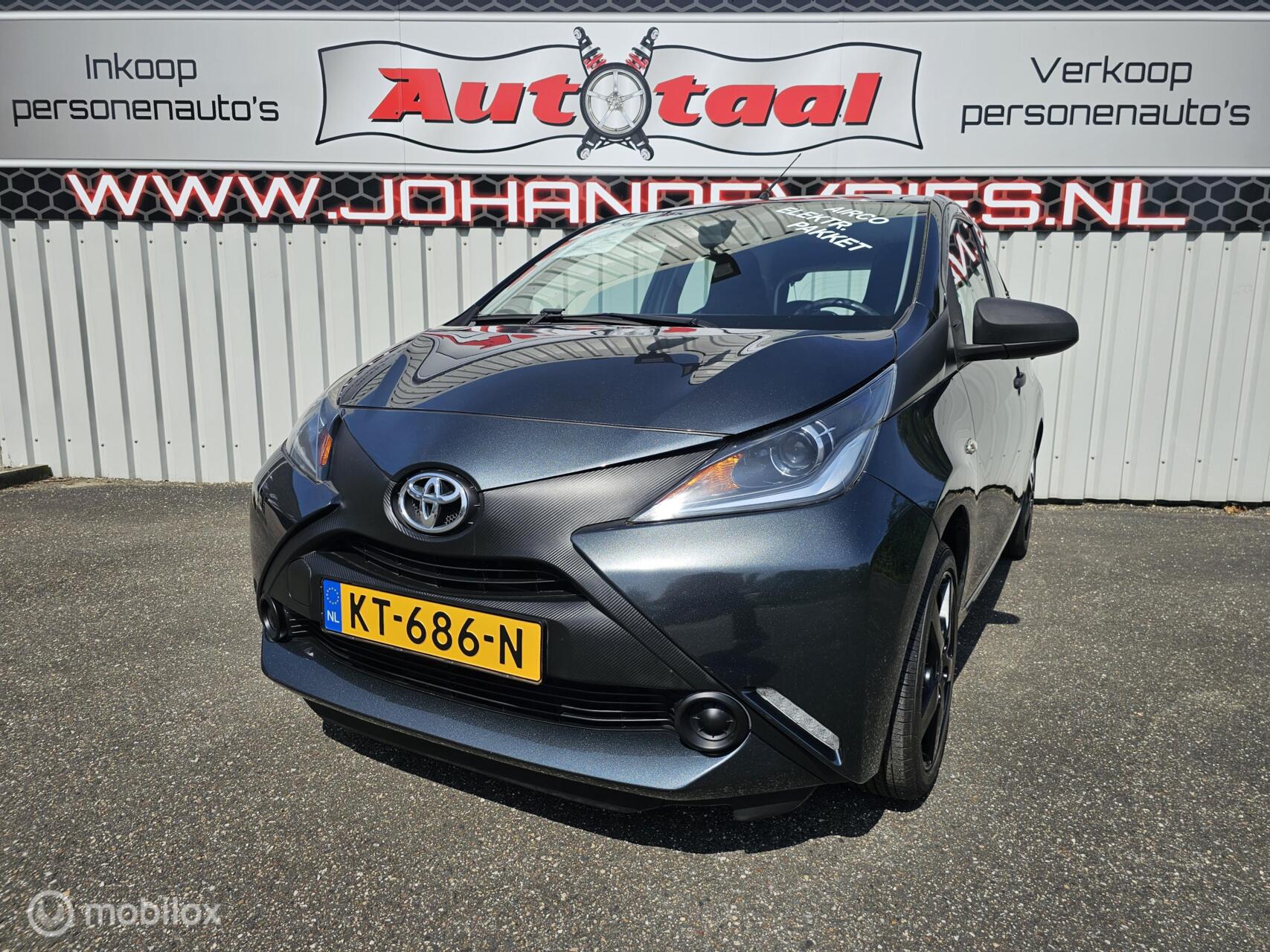 Toyota Aygo 1.0 VVT-i x-fun  I Airco I LED I Elektr.-pakket I NAP! 2016 - voorkant