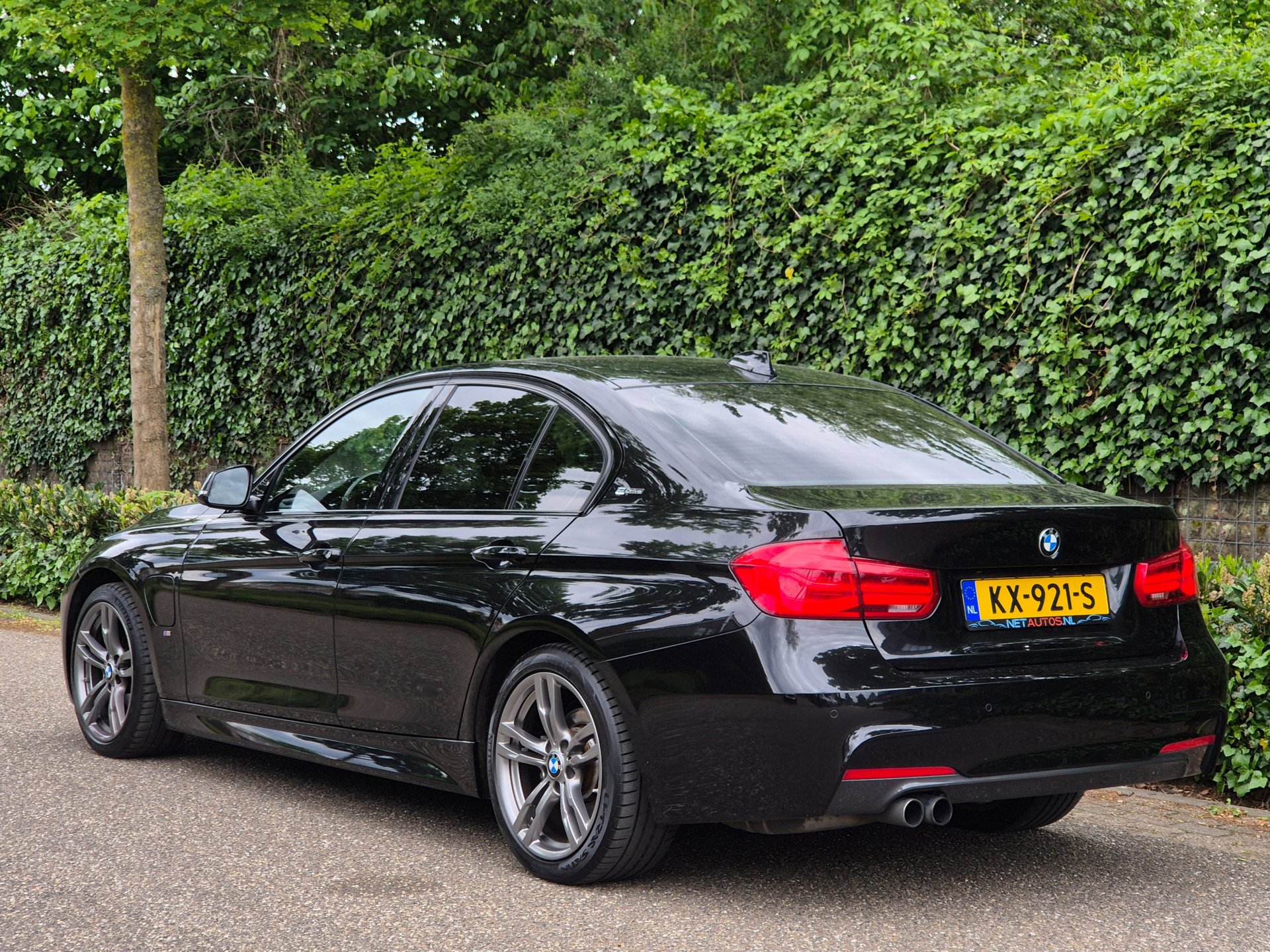 Foto van BMW 330e Iperformance