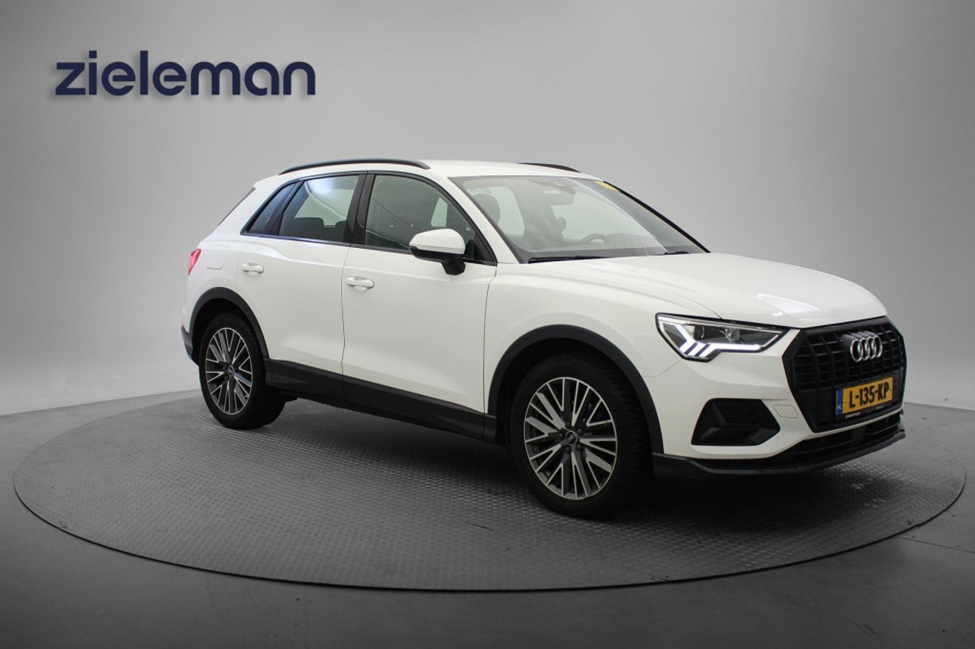 Audi Q3 35 TFSI Business Edition - Automaat, Digitaal Cockpit, Lichtmetalen Velgen 2021 - voorkant