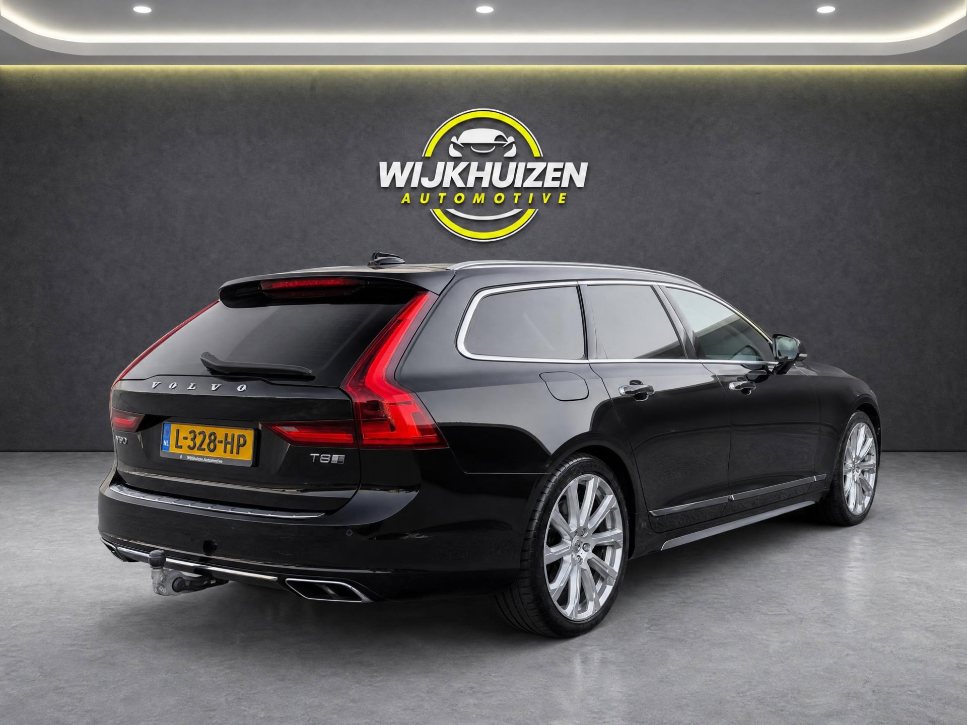 Foto van Volvo V90 T8 Twin Engine