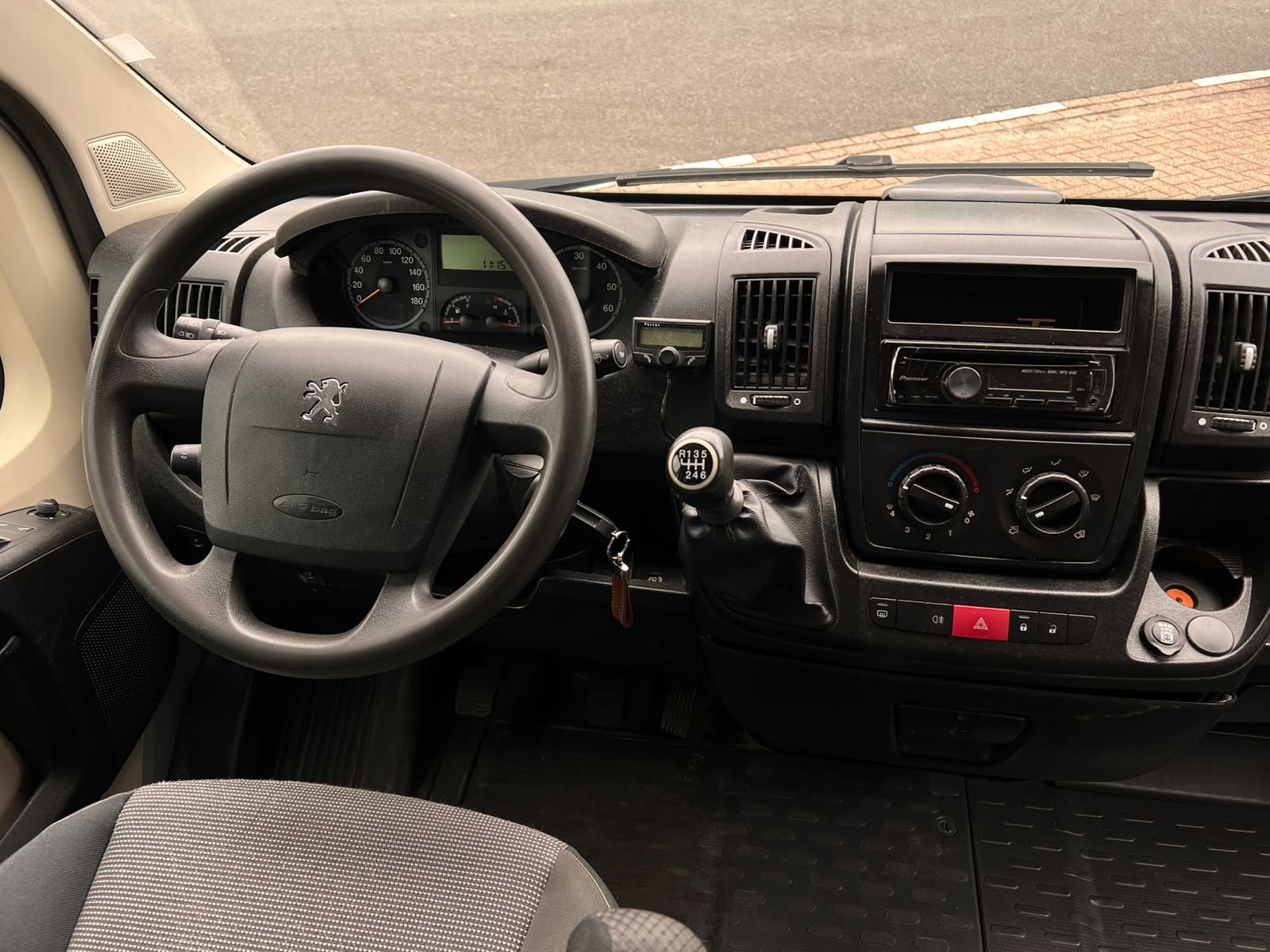 Foto van Peugeot Peugeot Boxer