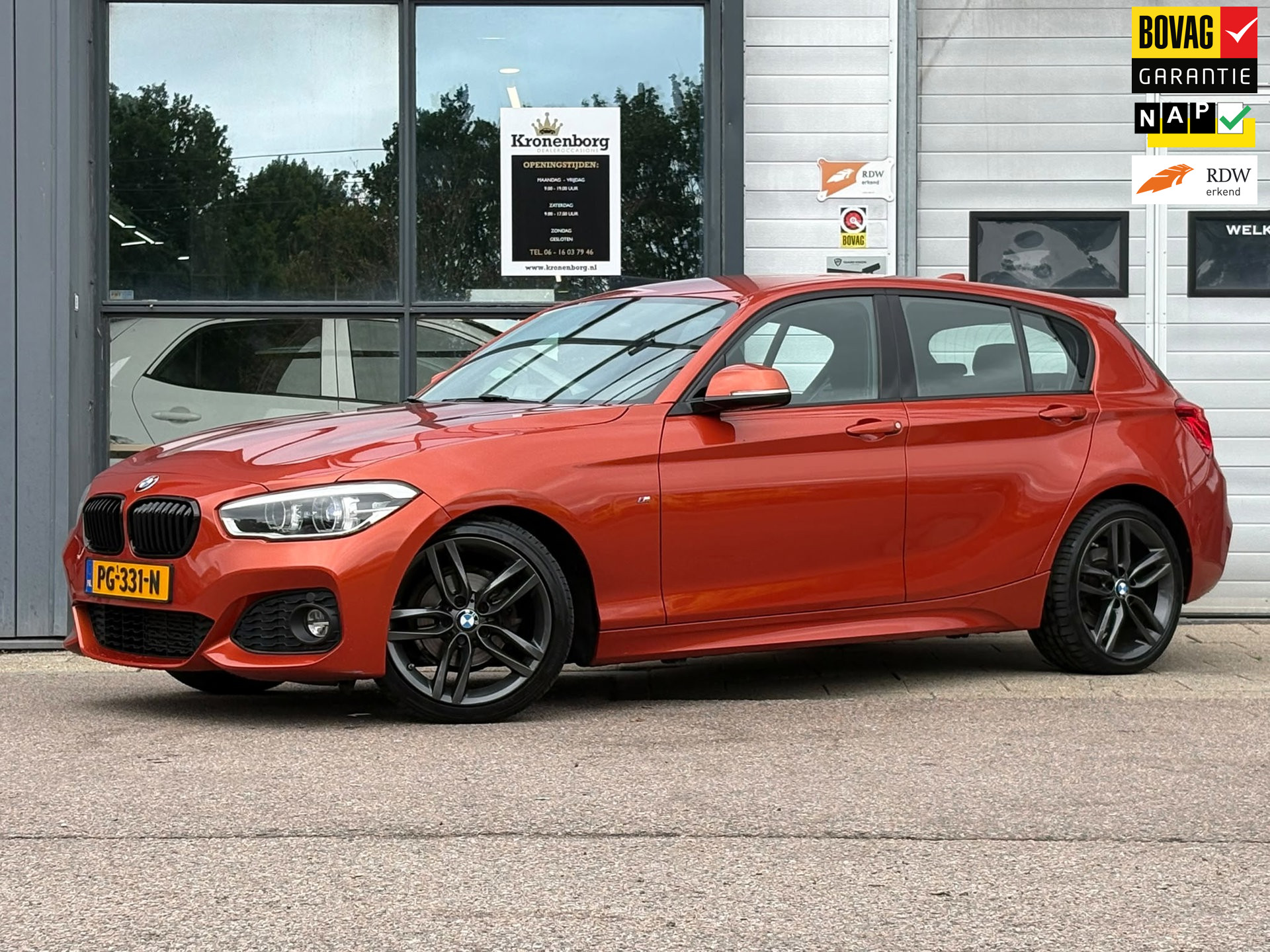 BMW 118i 118i Executive| M-Pakket| ALCANTARA| NAP 2017 - voorkant