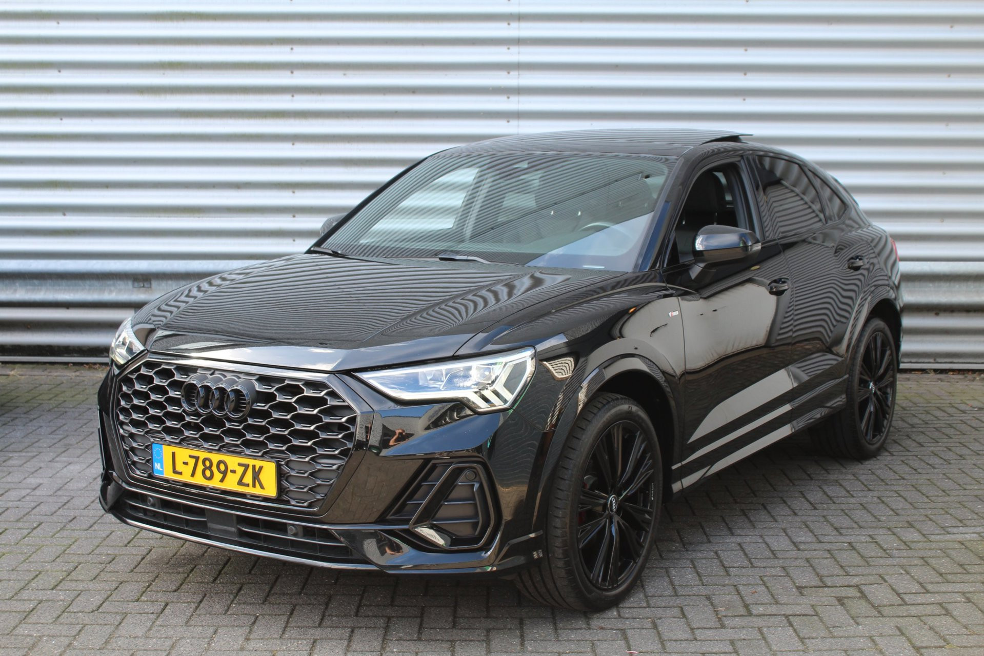 Audi Q3 Sportback 35 TFSI 150pk Pro Line S Black Edition AUTOMAAT 2020 - voorkant