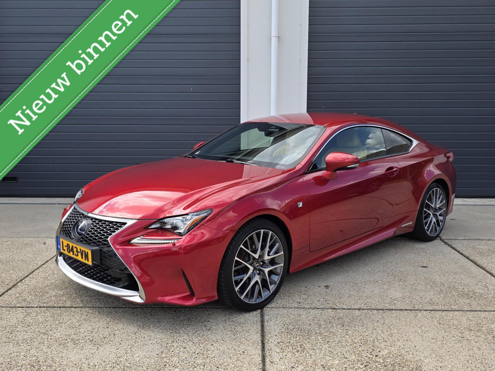 Lexus Lexus Rc300h 300h F SPORT 2017 - voorkant