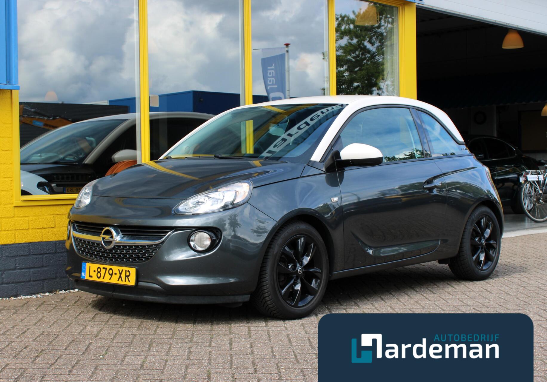Opel Adam 1.2 Carplay Airco 2017 - voorkant