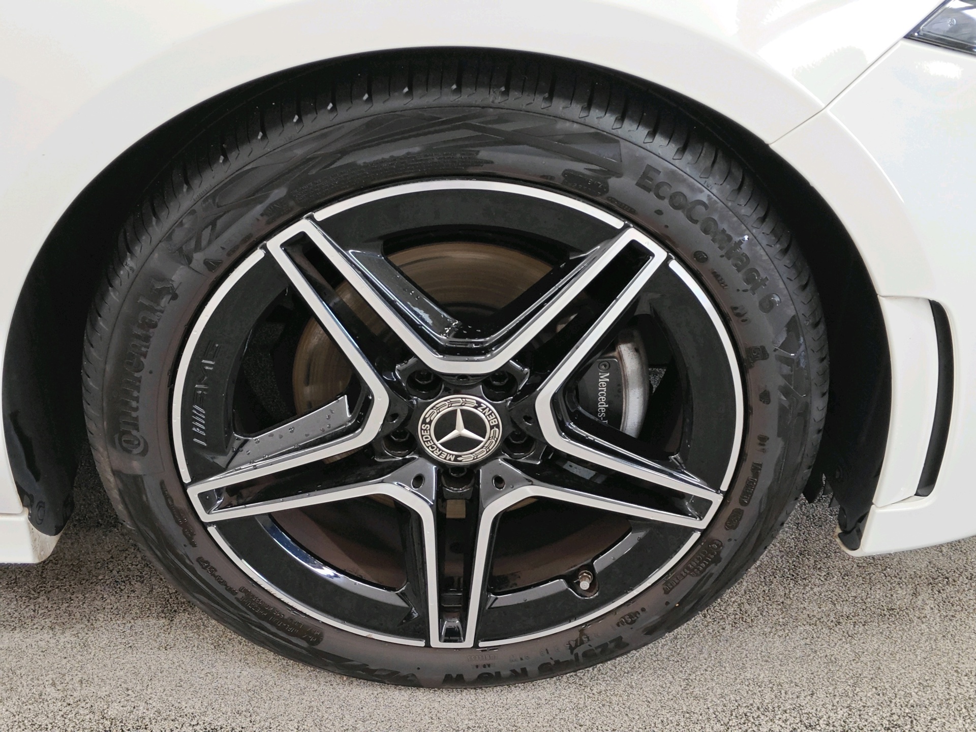 Foto van Mercedes-Benz A 200