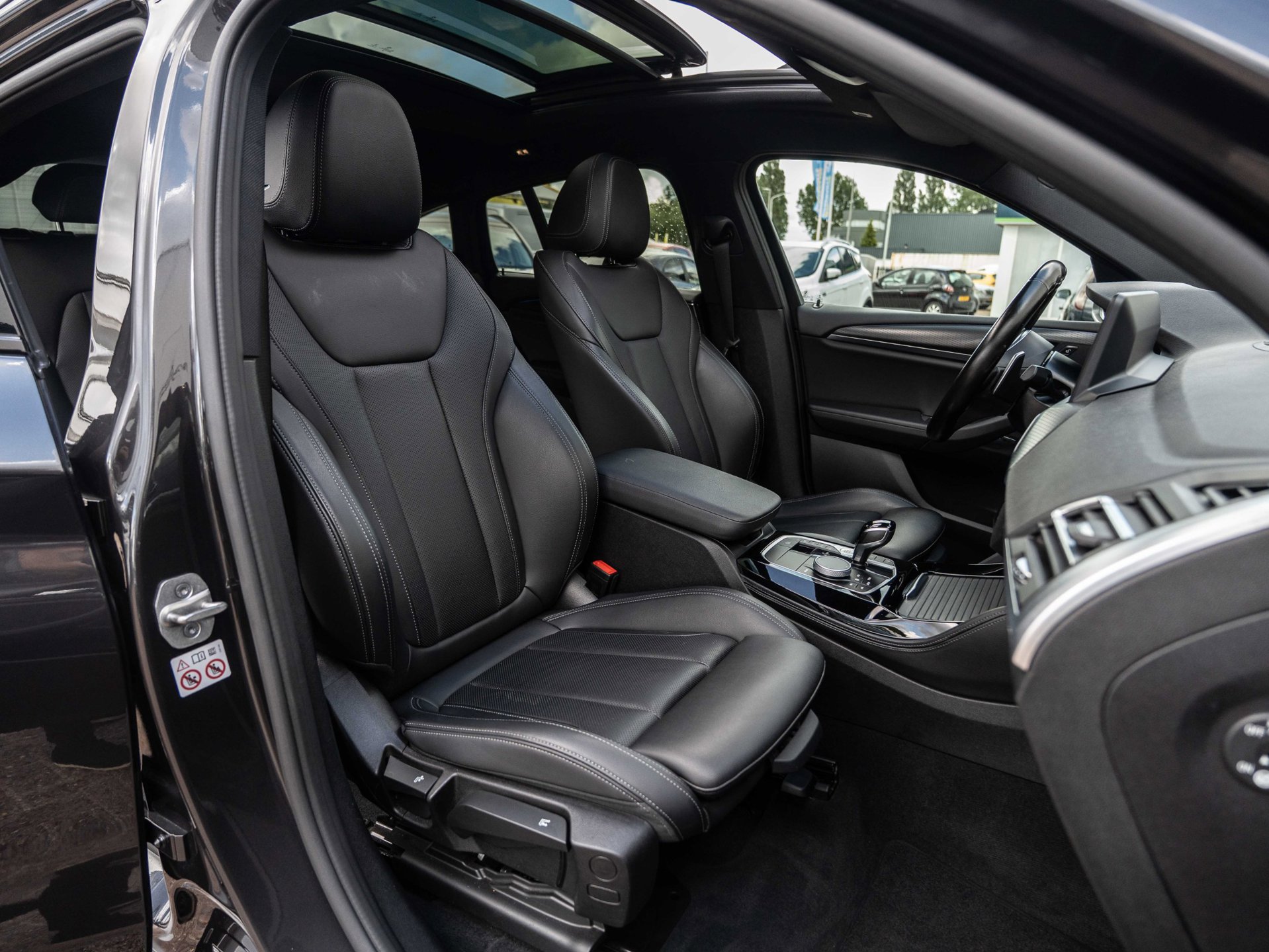 Foto van BMW X4 Xdrive20i