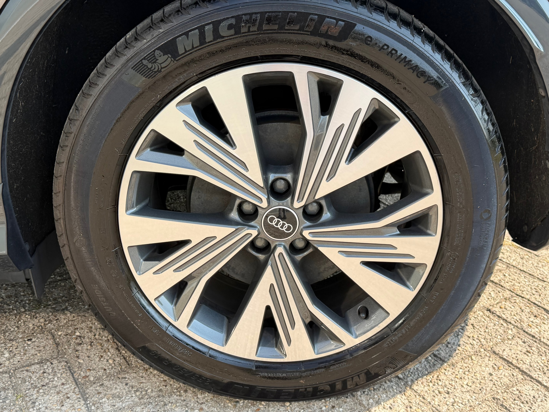 Foto van Audi Q4 40 E-tron