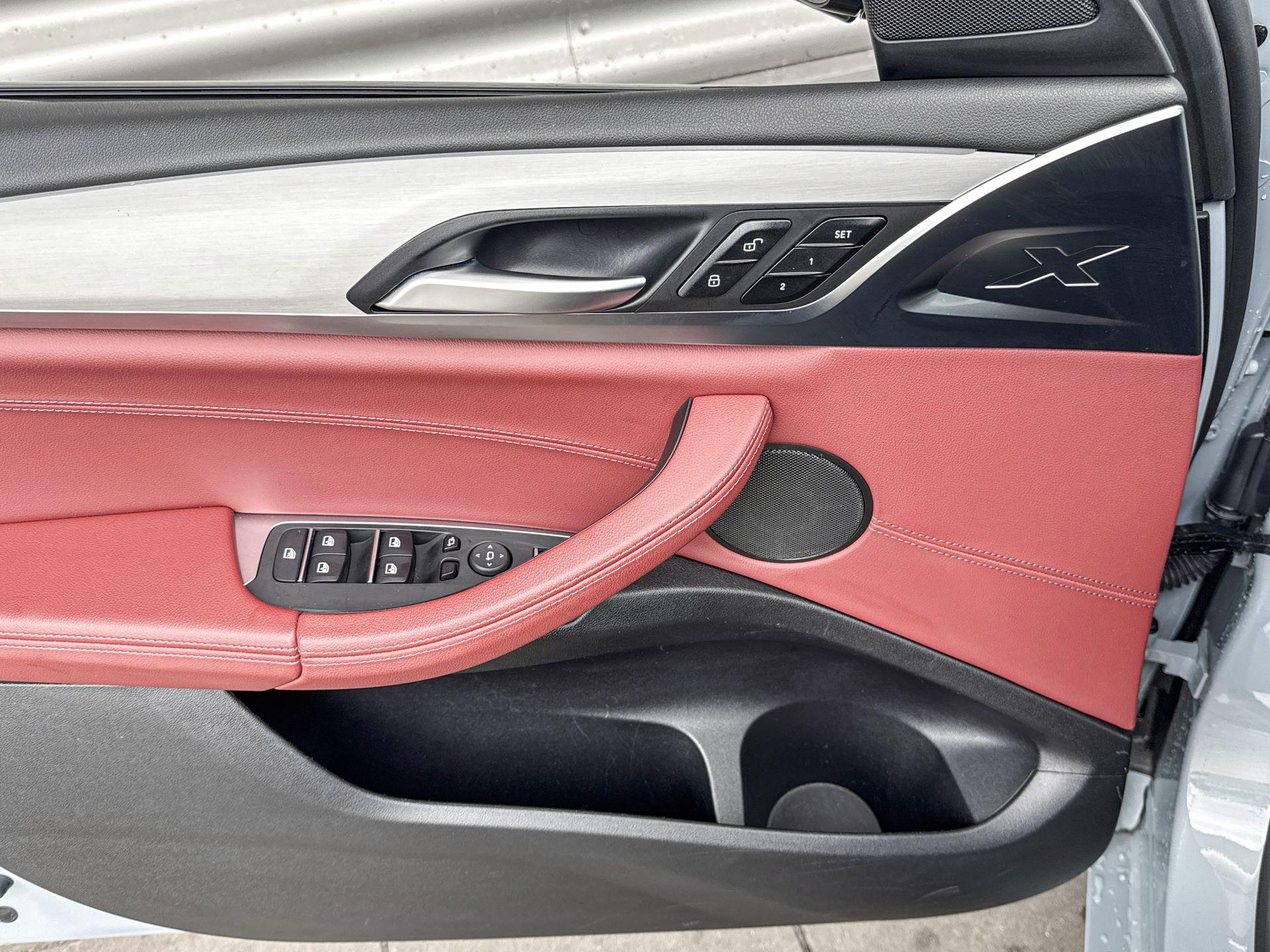 Foto van BMW X4 Xdrive30i