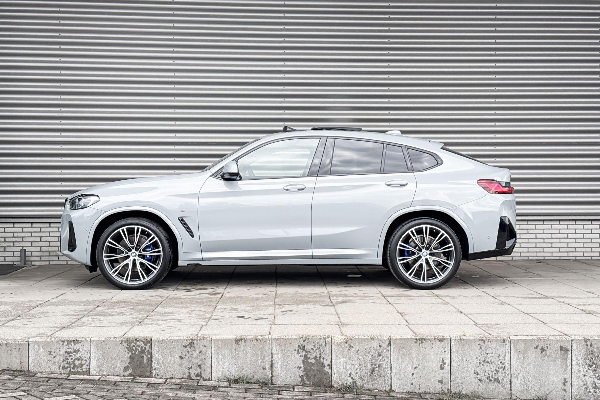 Foto van BMW X4 Xdrive30i