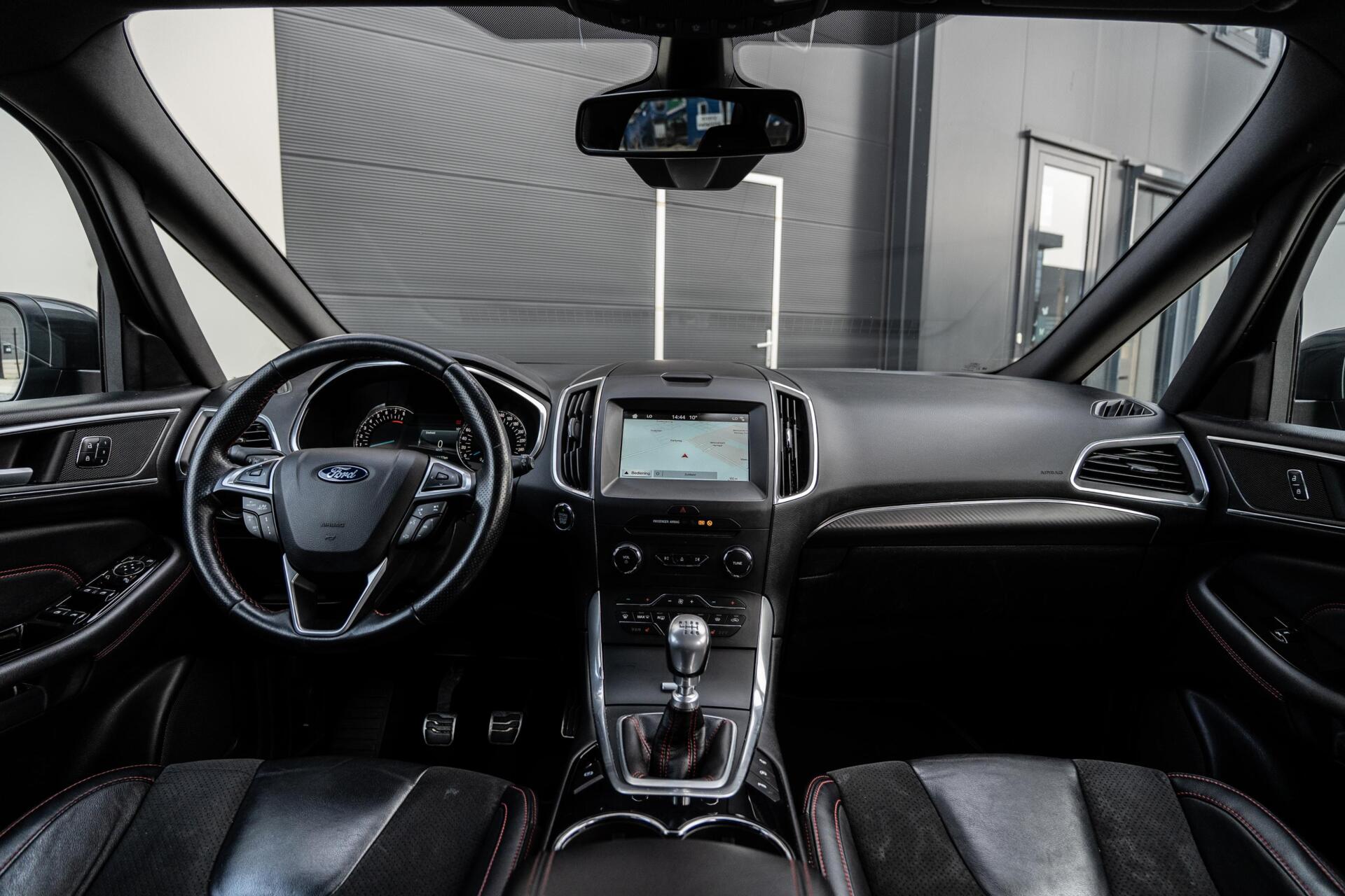Foto van Ford S-max