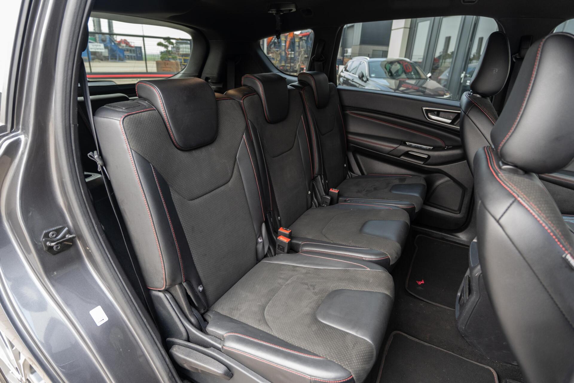 Foto van Ford S-max