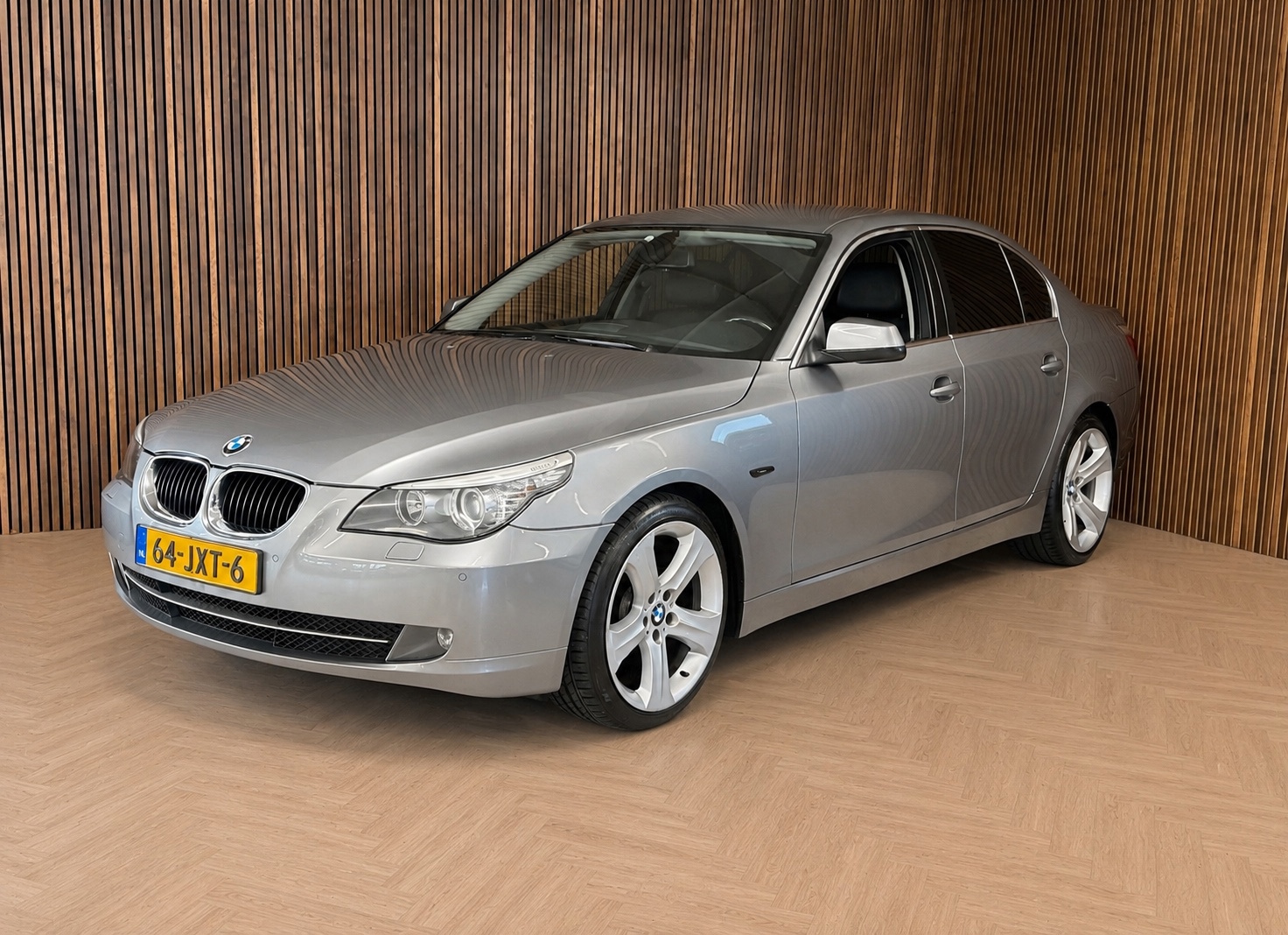 BMW 5er Reihe 520i Corporate Lease Business Line Edition I 2009 - voorkant
