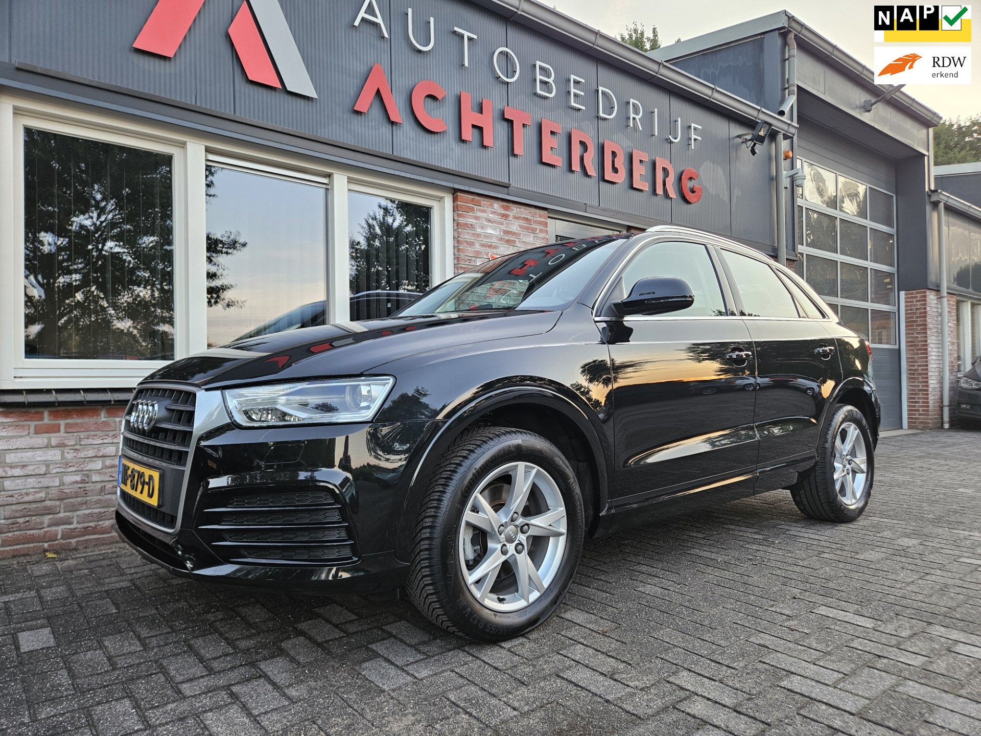 Audi Q3 1.4 TFSI CoD Sport Pro Line Automaat! Xenon! NAP! Nette Auto! Navigatie! Dealer Onderhouden! 2017 - voorkant