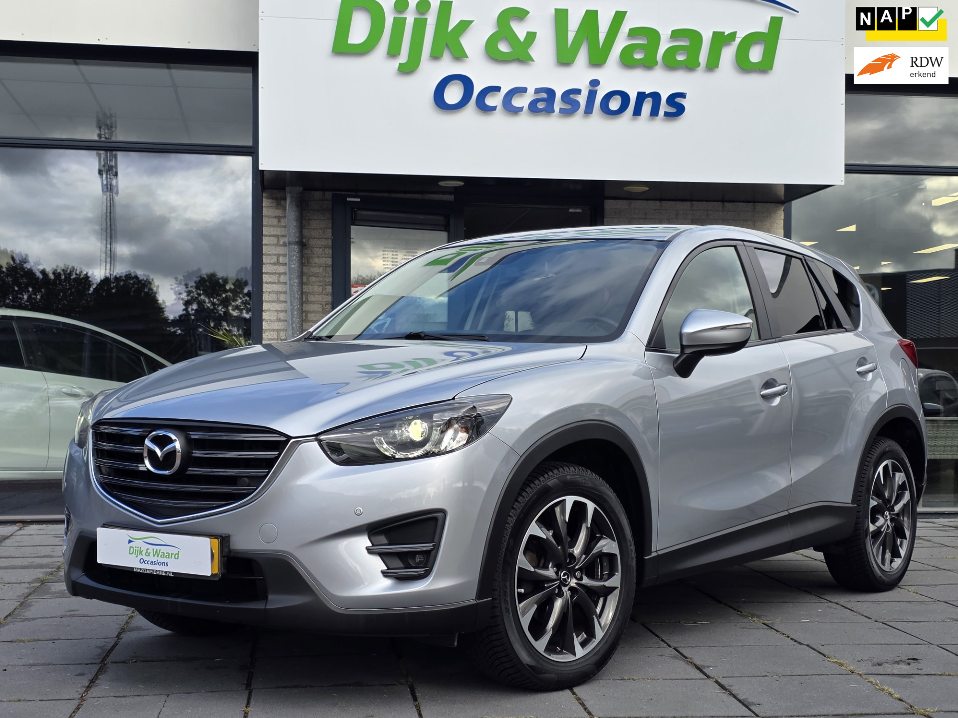 Mazda Mazda Cx-5 2.0 SkyActiv-G 165 GT-M Line 2WD - AUTOMAAT - LEDER - BOSE - CAMERA - NAP 2017 - voorkant