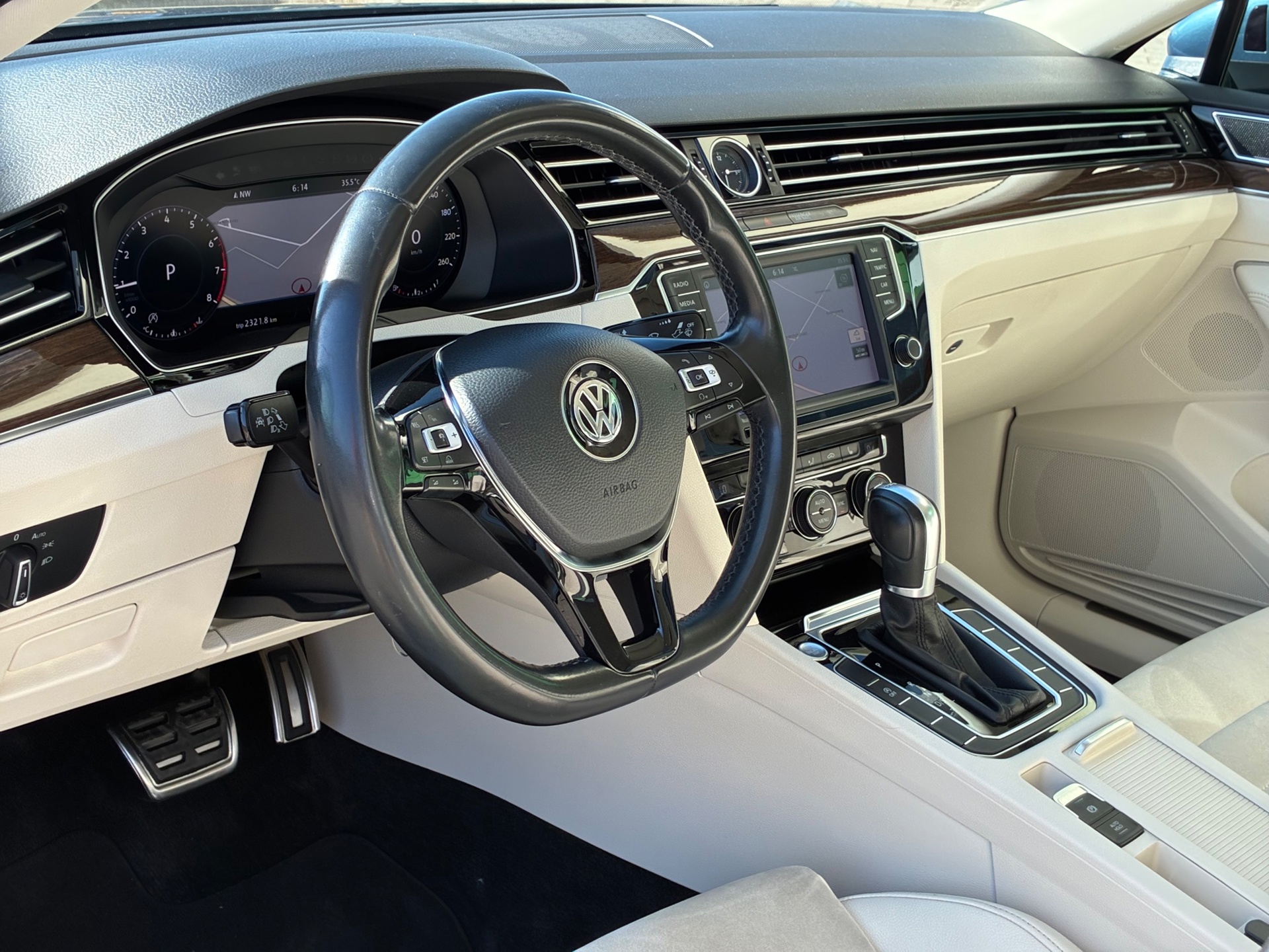 Foto van Volkswagen Passat