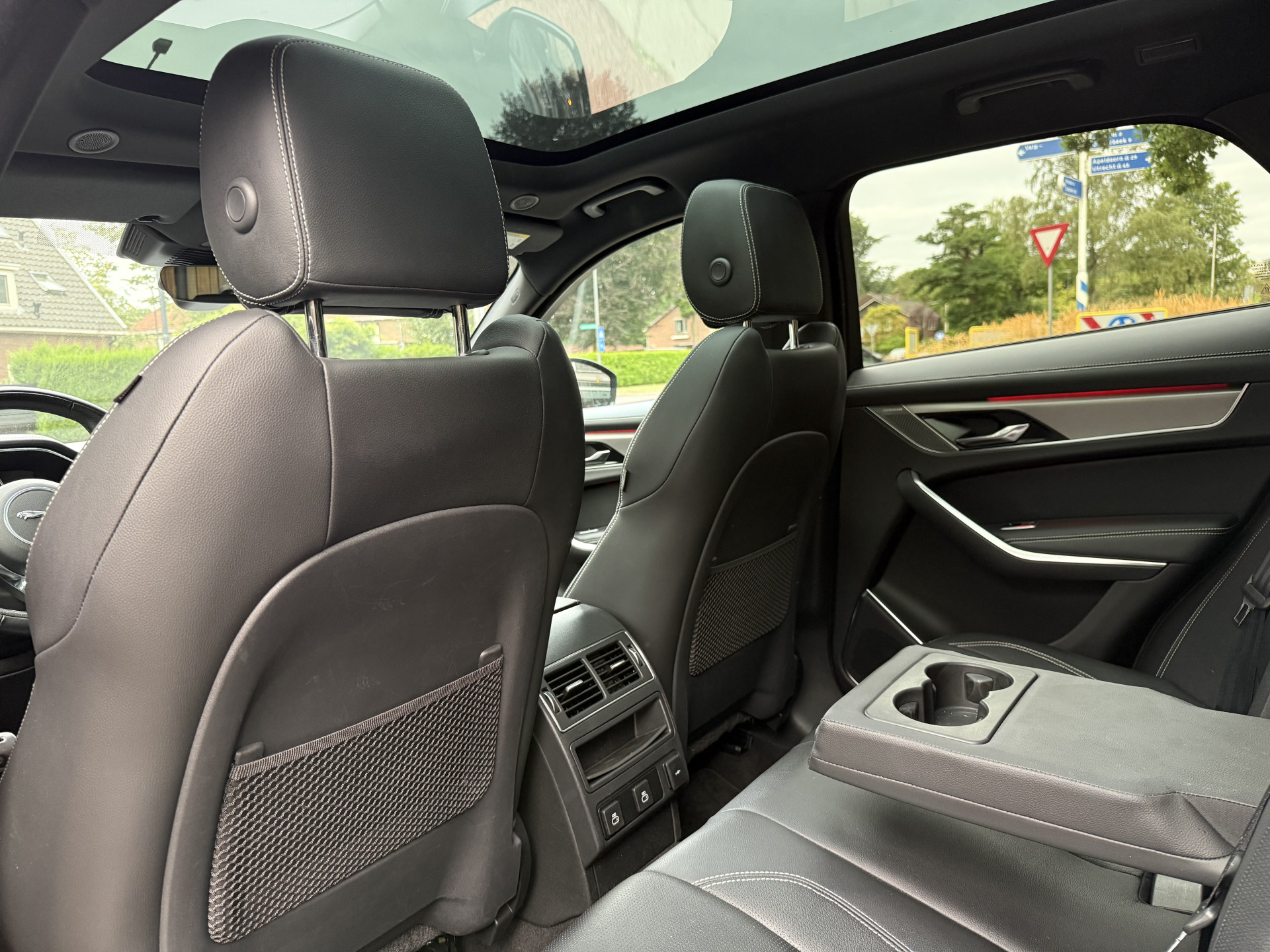 Foto van Jaguar Jaguar F-pace