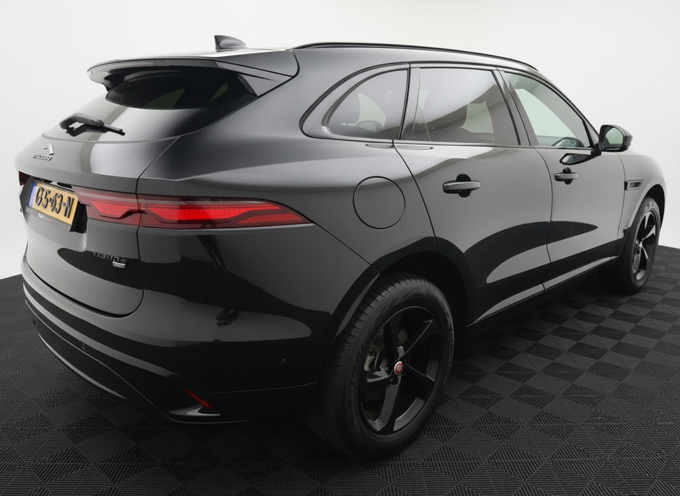 Foto van Jaguar Jaguar F-pace