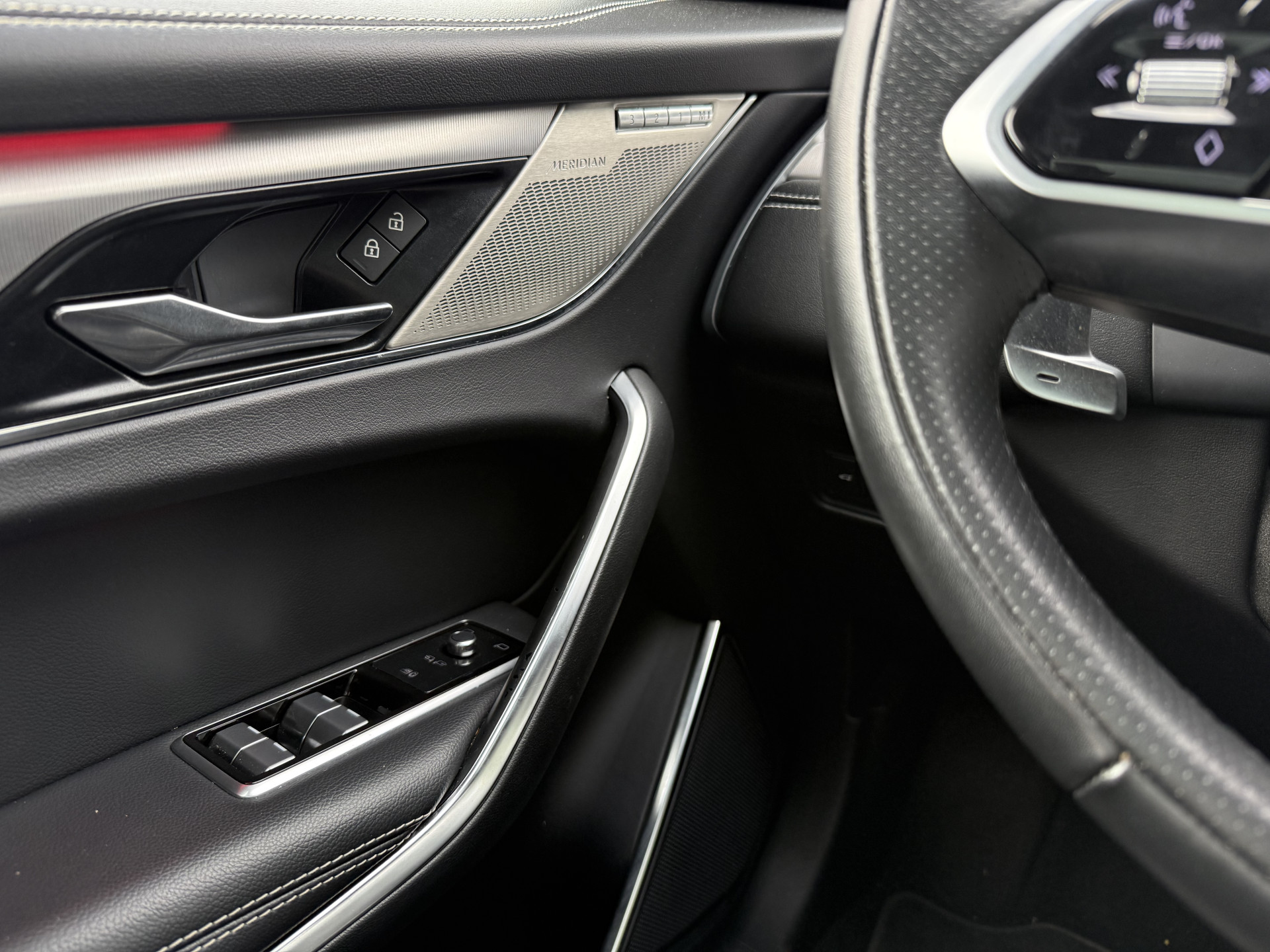 Foto van Jaguar Jaguar F-pace