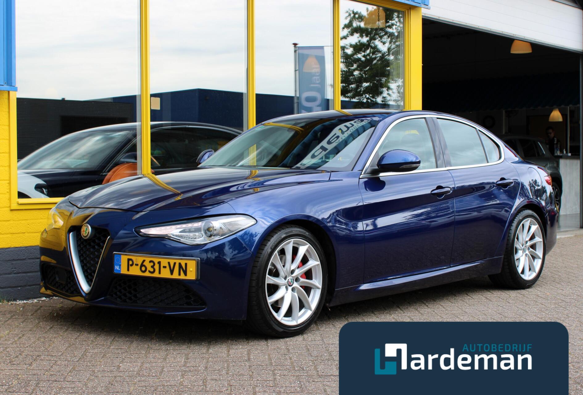 Alfa Romeo Giulia 2.0T 280PK H/K Leder Navi 2016 - voorkant