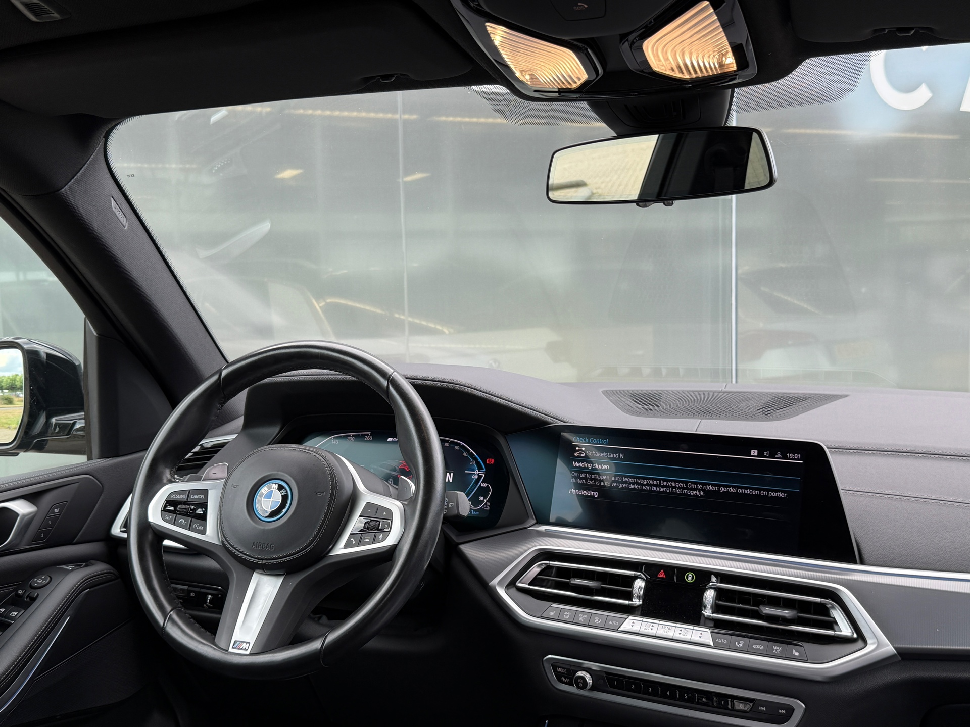 Foto van BMW X5 Xdrive45e
