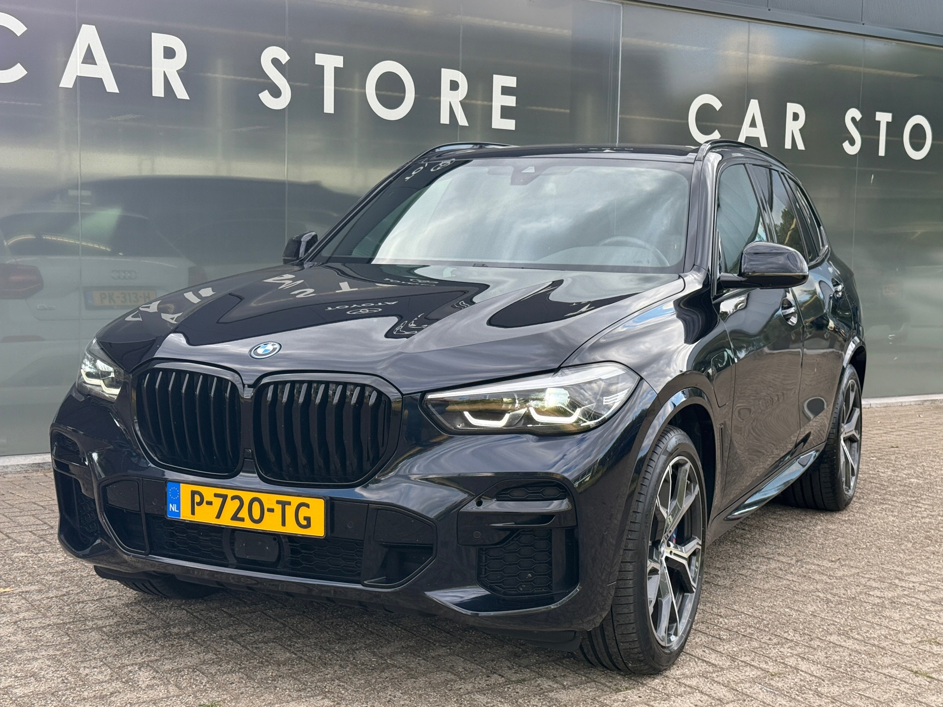 Foto van BMW X5 Xdrive45e