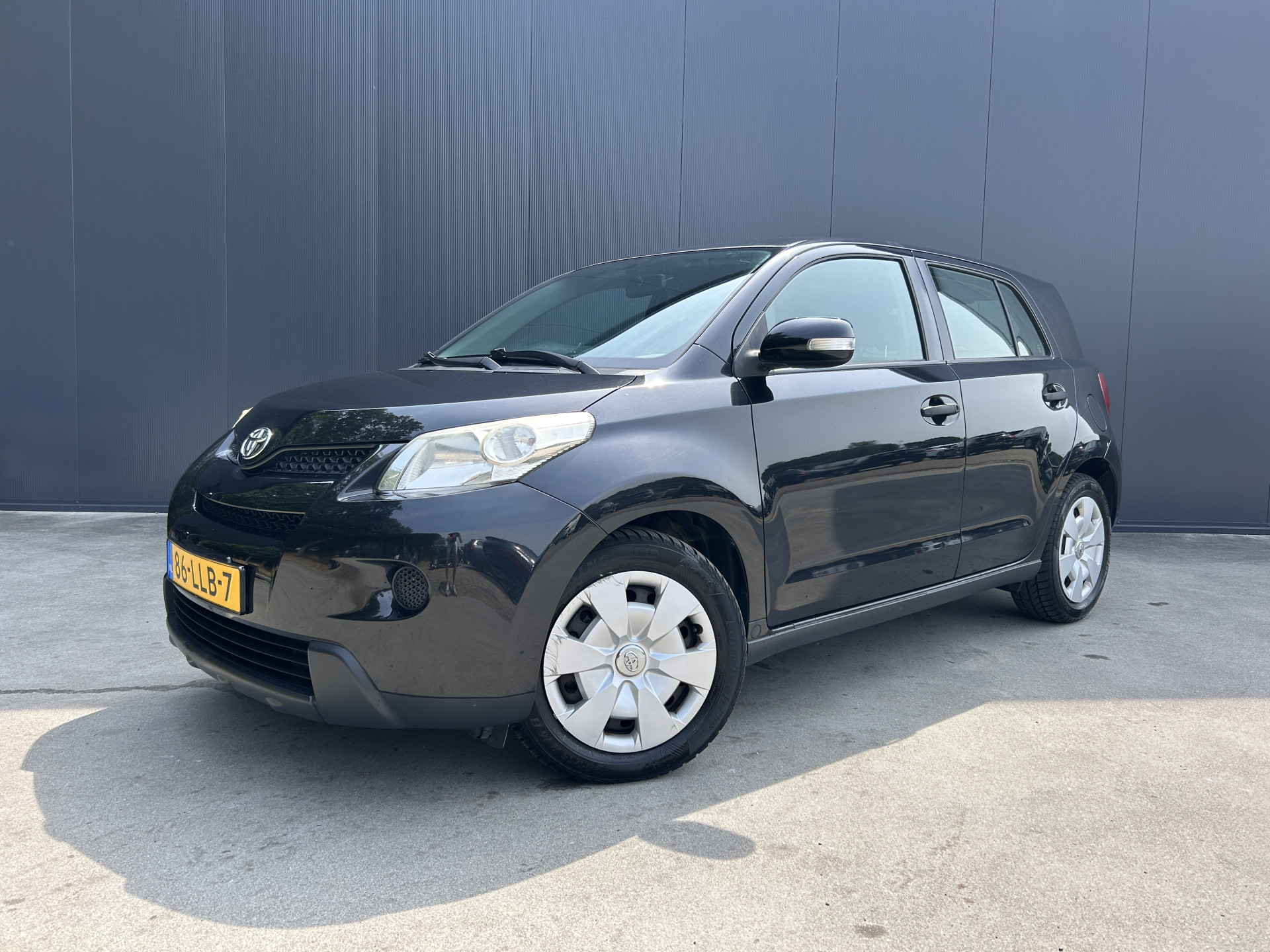 Toyota Toyota Urban Cruiser 1.3 VVT-i Comfort AIRCO 2010 - voorkant