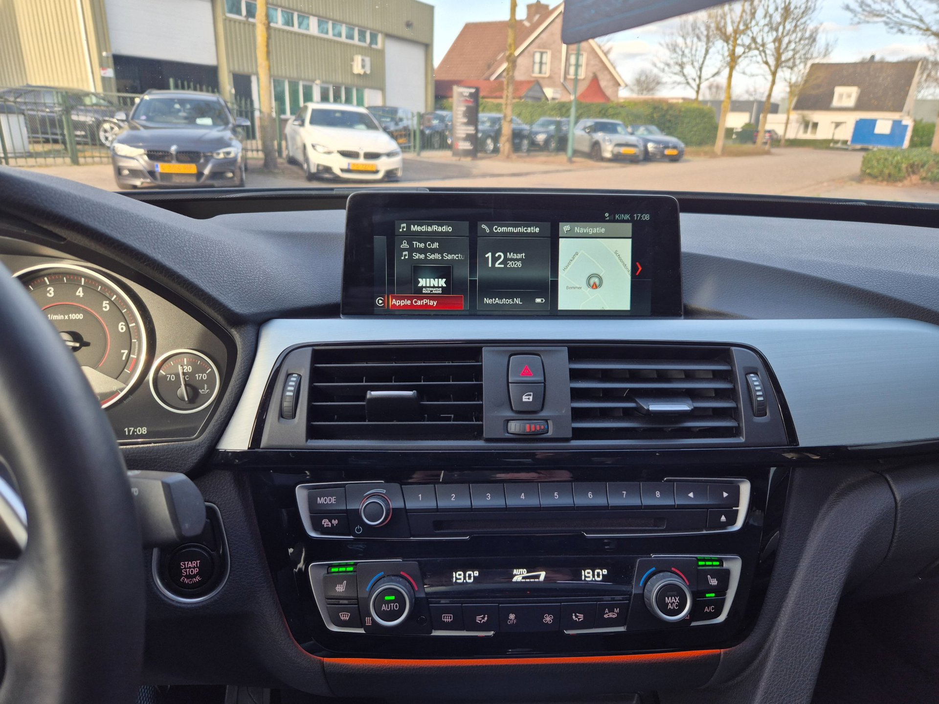 Foto van BMW 320i