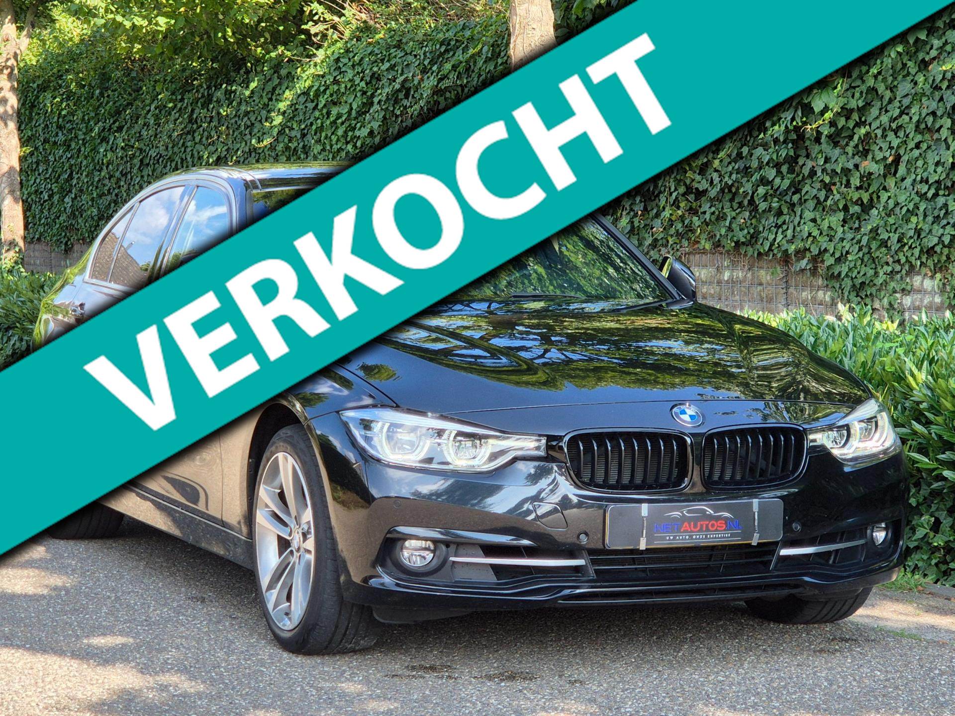 BMW 3-serie 320i High Executive Navi GR Apple CarPlay Sport Leder LED Automaat NAP NL 2017 - voorkant