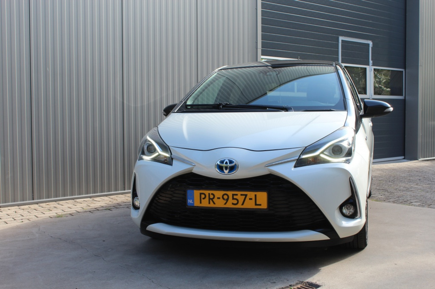 Foto van Toyota Toyota Yaris Hybrid