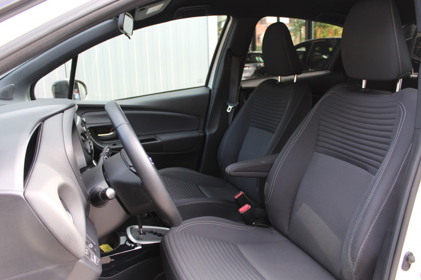 Foto van Toyota Toyota Yaris Hybrid