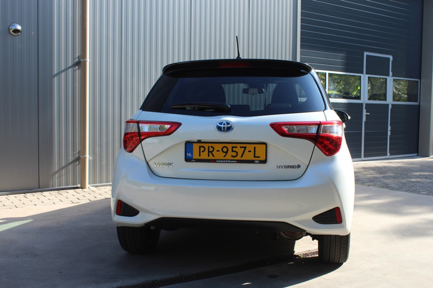 Foto van Toyota Toyota Yaris Hybrid