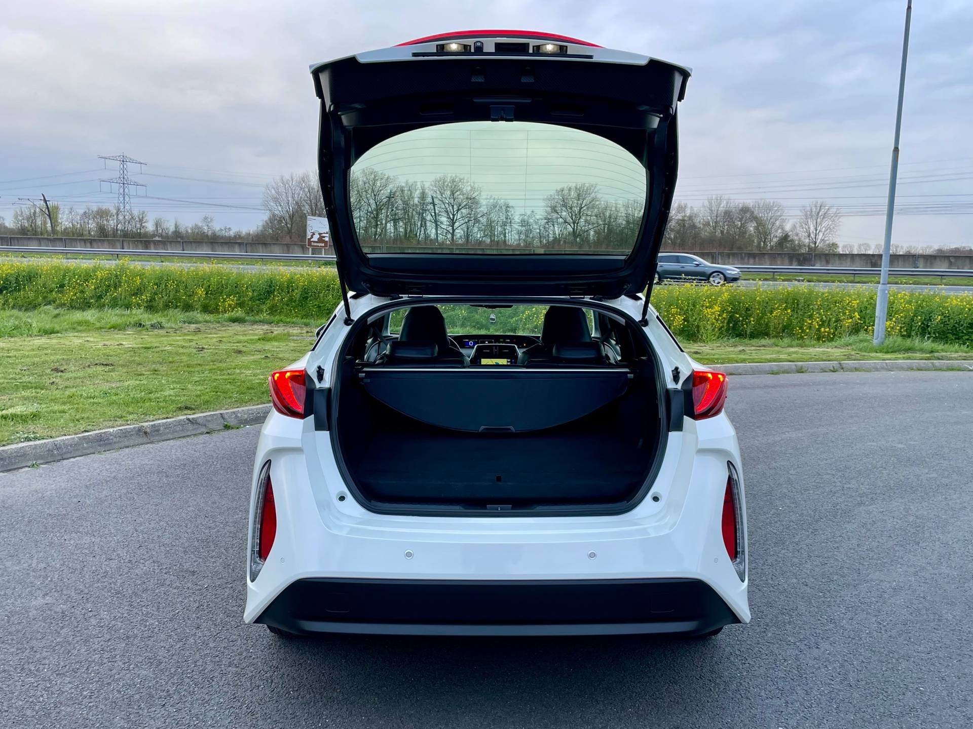 Foto van Toyota Toyota Prius PHV