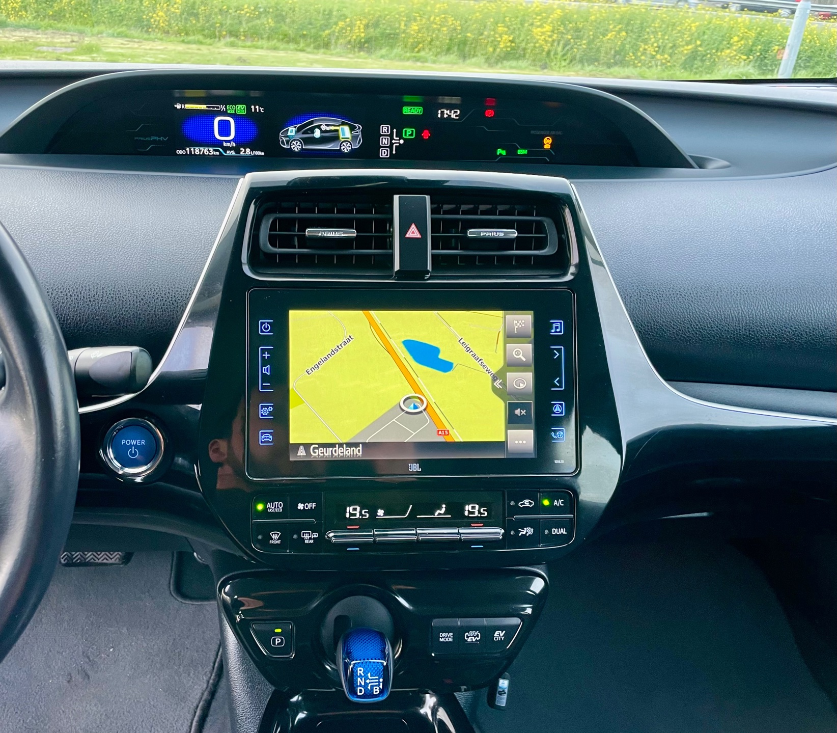 Foto van Toyota Toyota Prius PHV