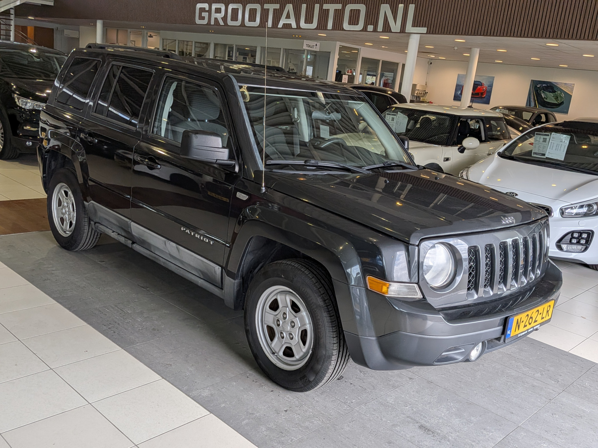 Jeep Patriot 2.4 Sport Liberty 2011 - voorkant